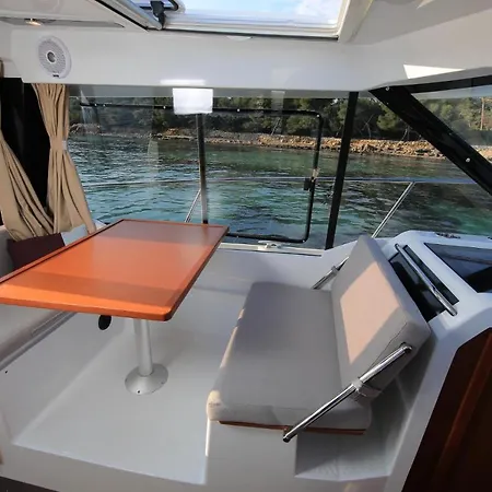 Botel Jeanneau Merry Fisher 895- Marko